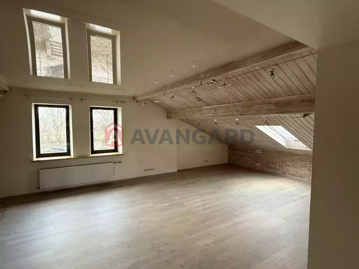 �������, 240 ��.�. ���� 7