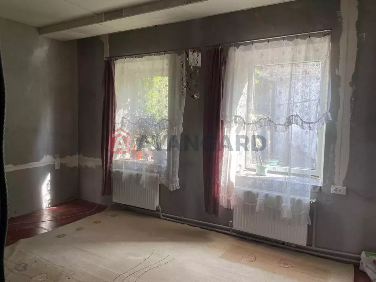 ������� �������, 55 ��.�. ���� 12