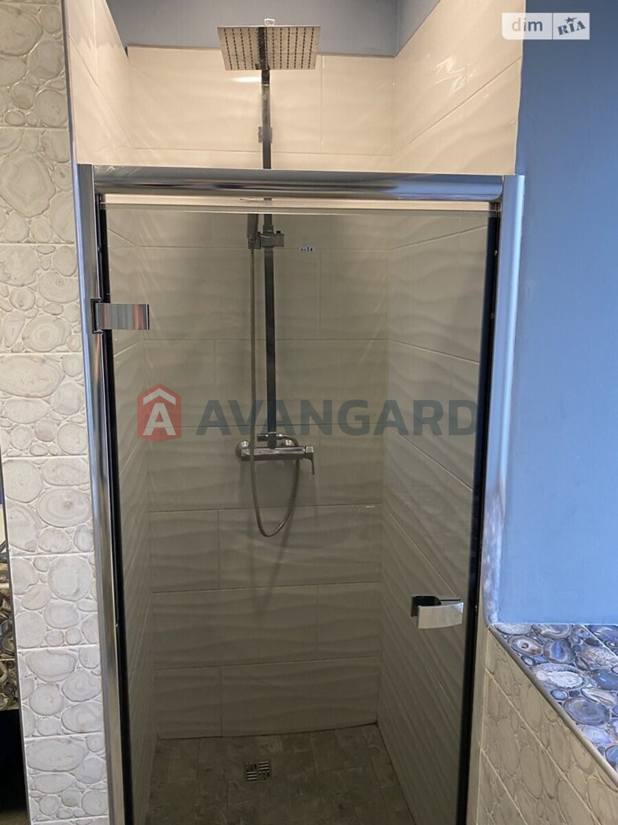 �������, 105 ��.�. ���� 20