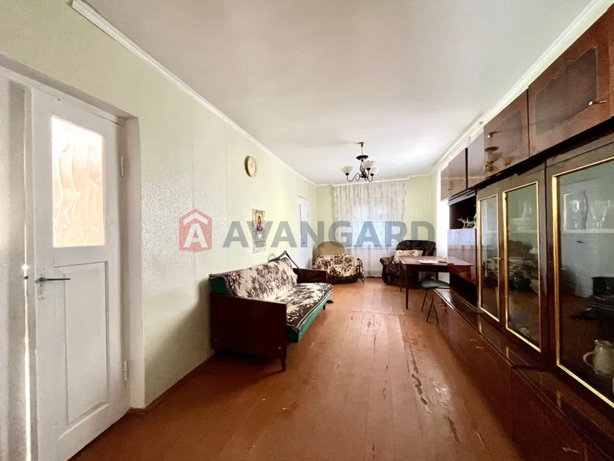 �������, 82 ��.�. ���� 9