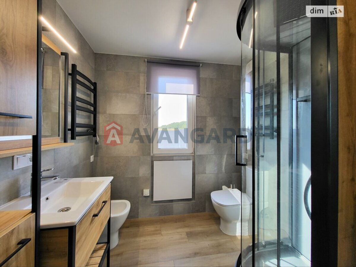 �������, 45 ��.�. ���� 12