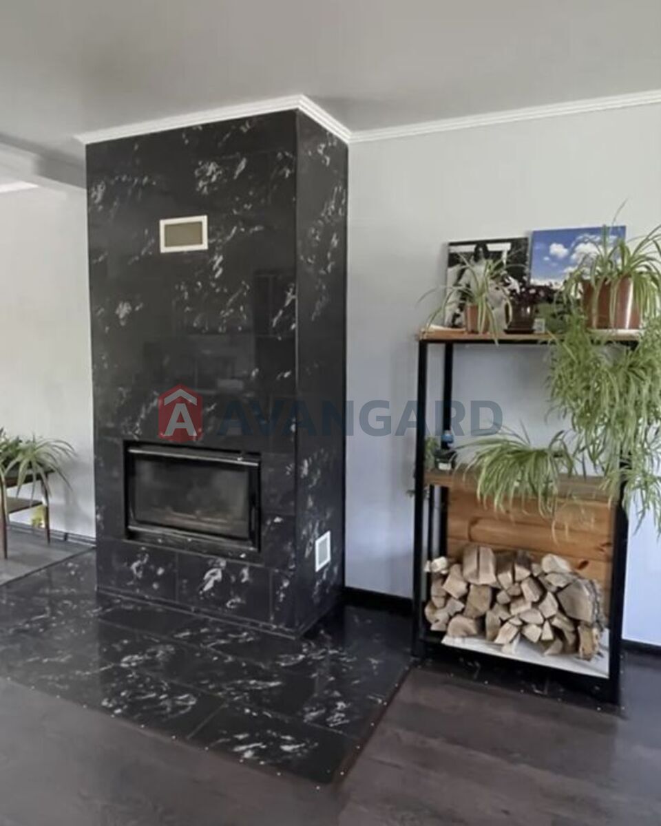 �������, 190 ��.�. ���� 17