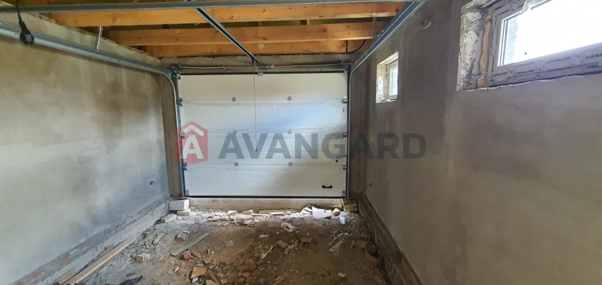 �������, 143 ��.�. ���� 7