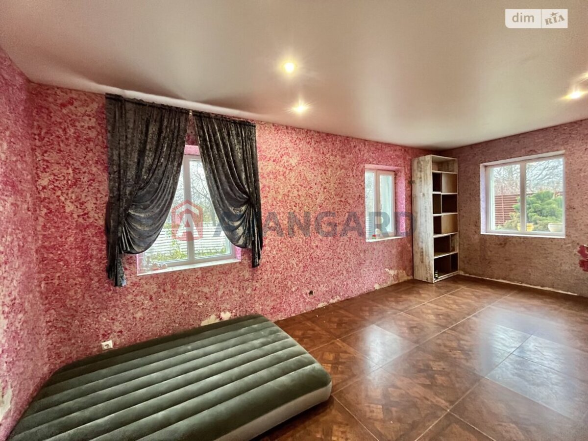 �������, 77 ��.�. ���� 8