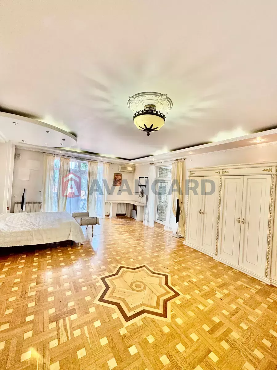 �������, 1000 ��.�. ���� 24