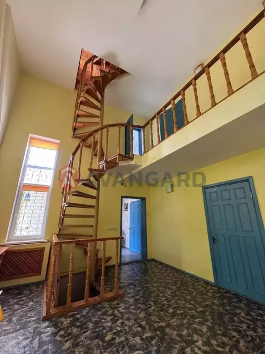 ����, 181 ��.�. ���� 17