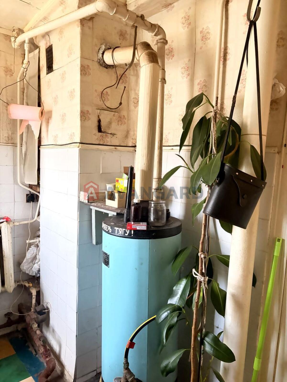 �������, 75 ��.�. ���� 9