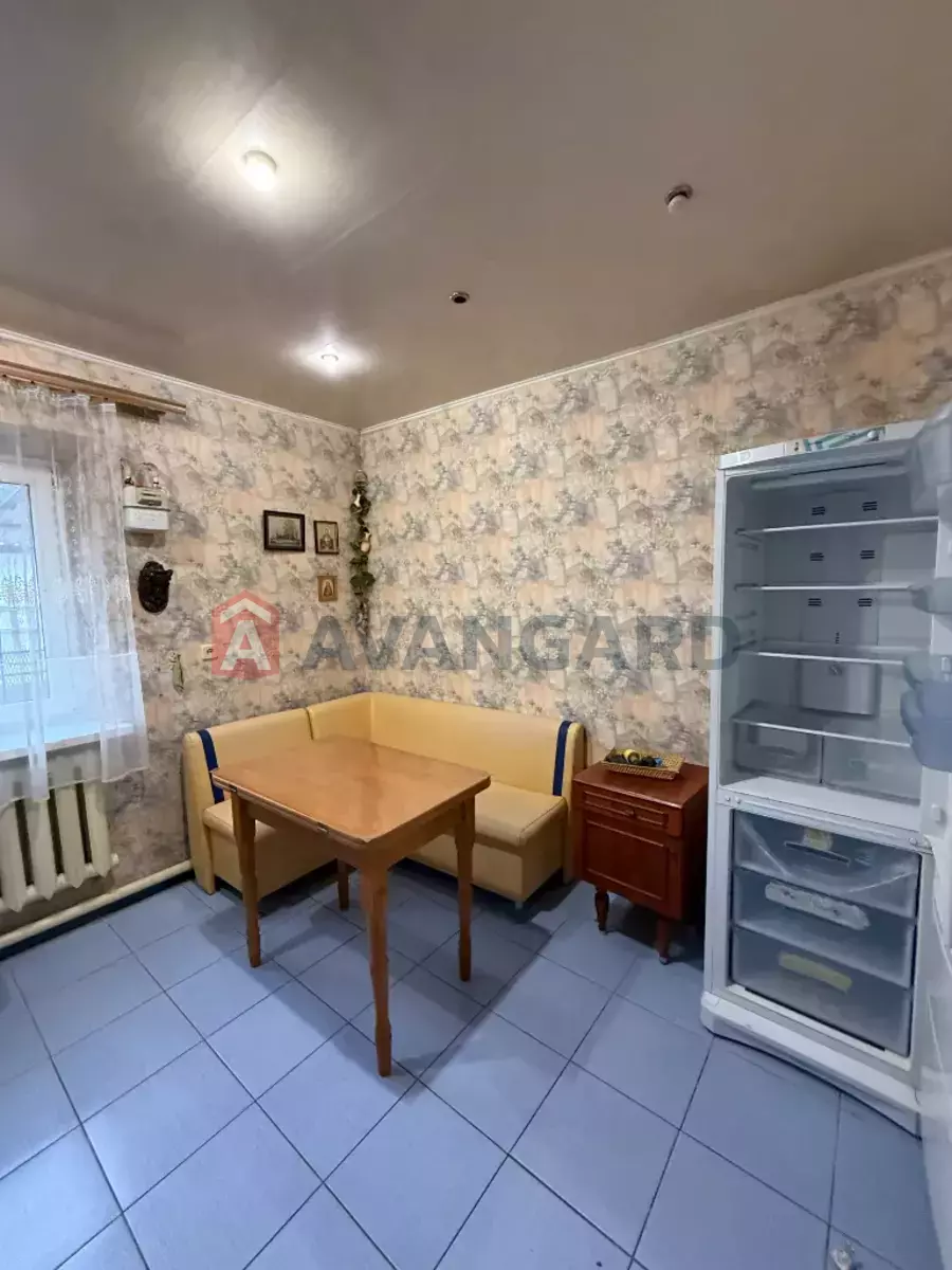 �������, 83 ��.�. ���� 9