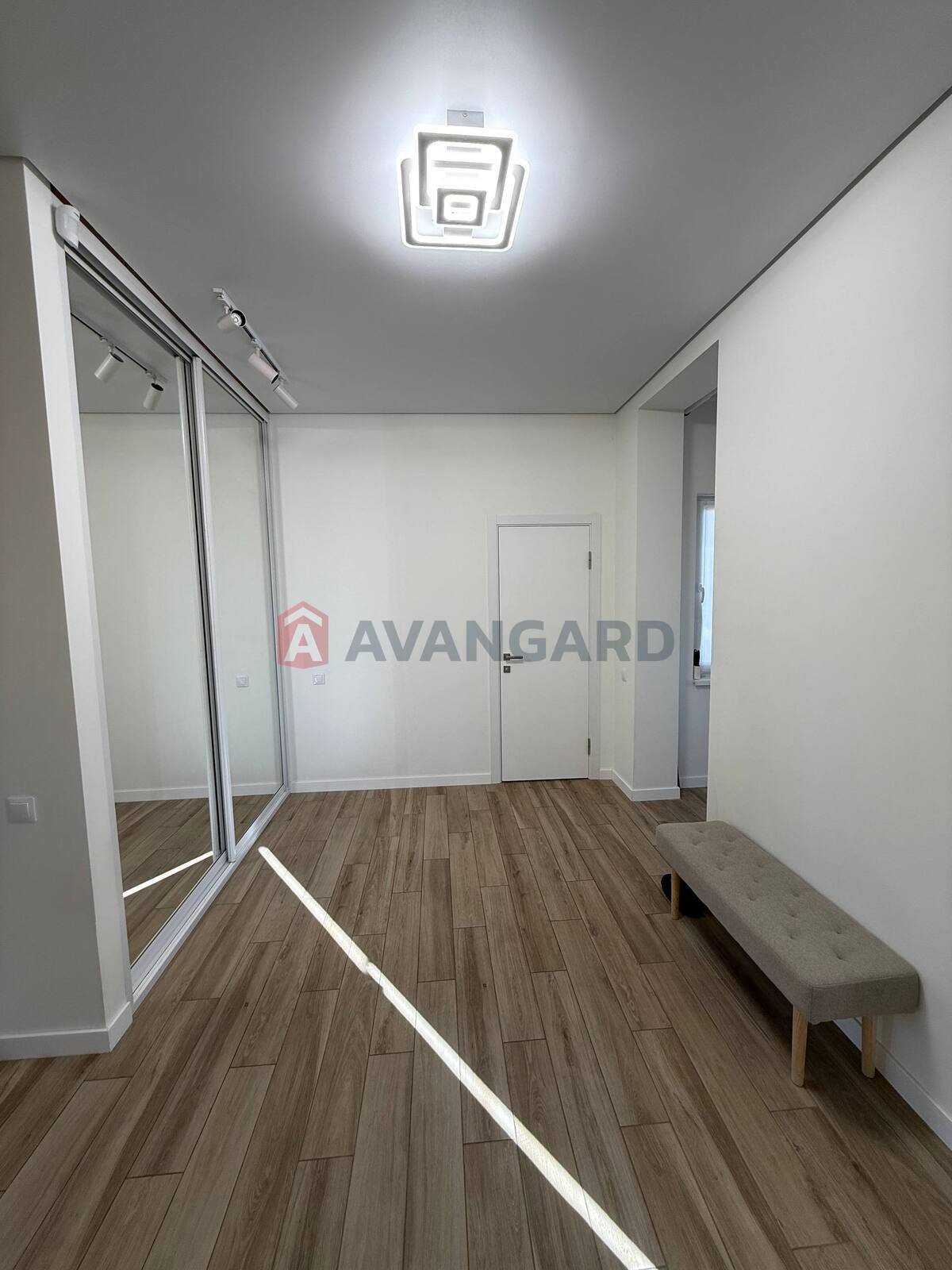 ��������, 170 ��.�. ���� 7