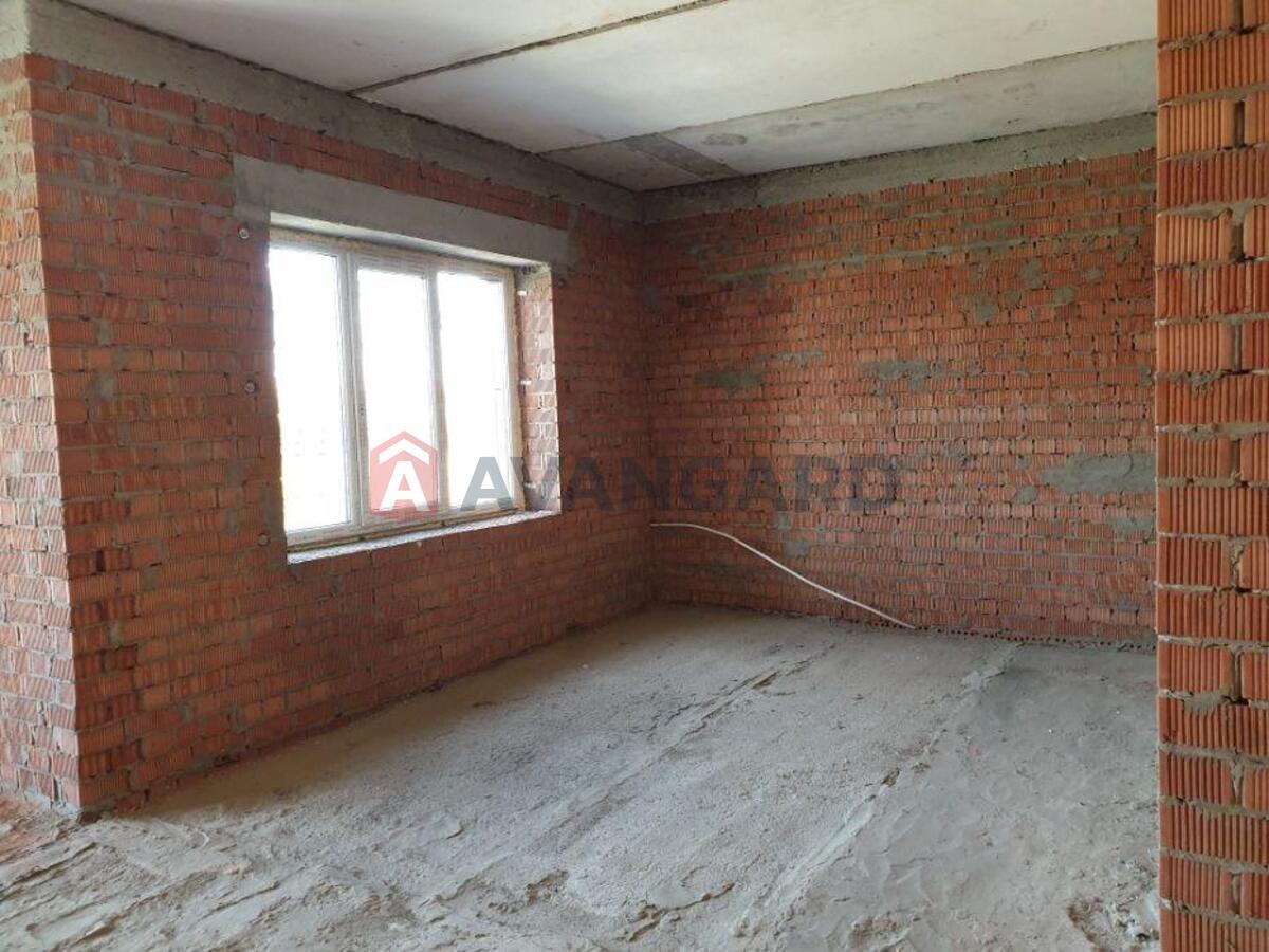 �������, 300 ��.�. ���� 8