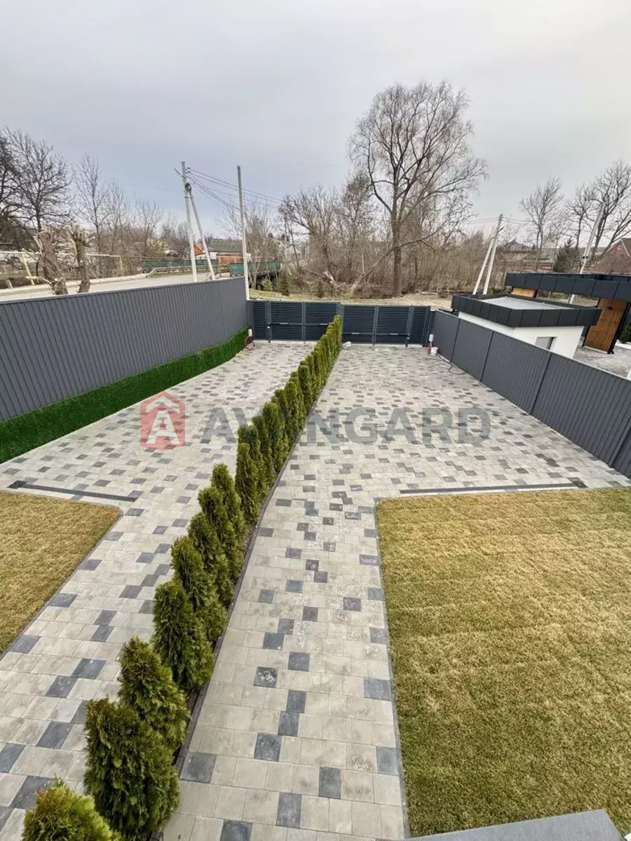 100 ��.�. ���� 13