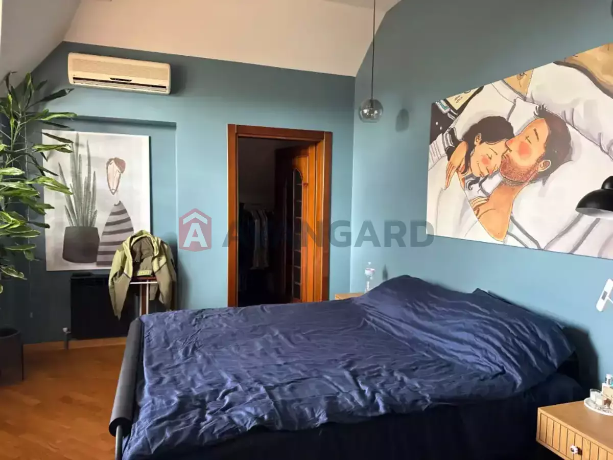 �������, 240 ��.�. ���� 10