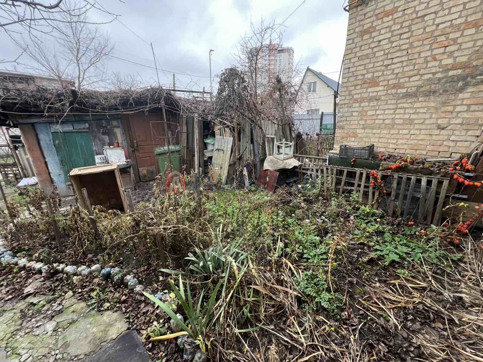 ������� �������, 37 ��.�. ���� 11