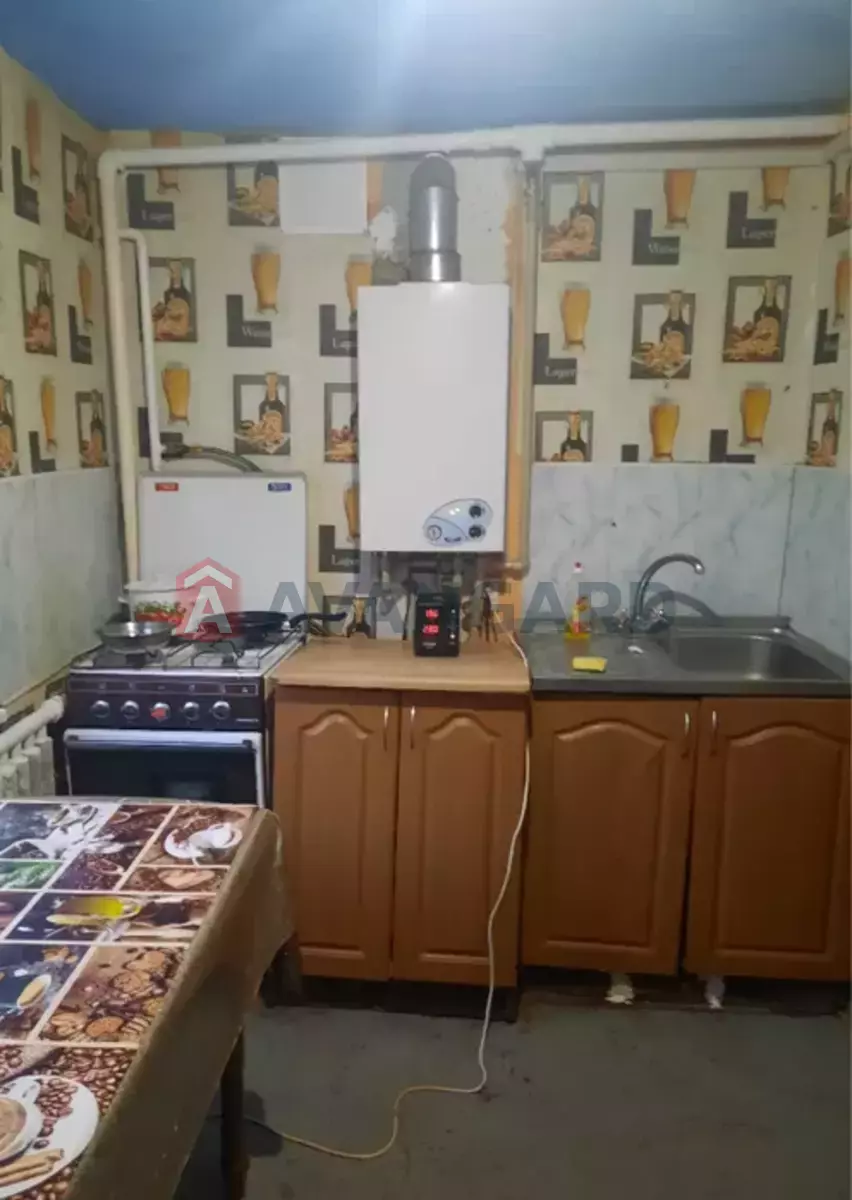 �������, 37 ��.�. ���� 4