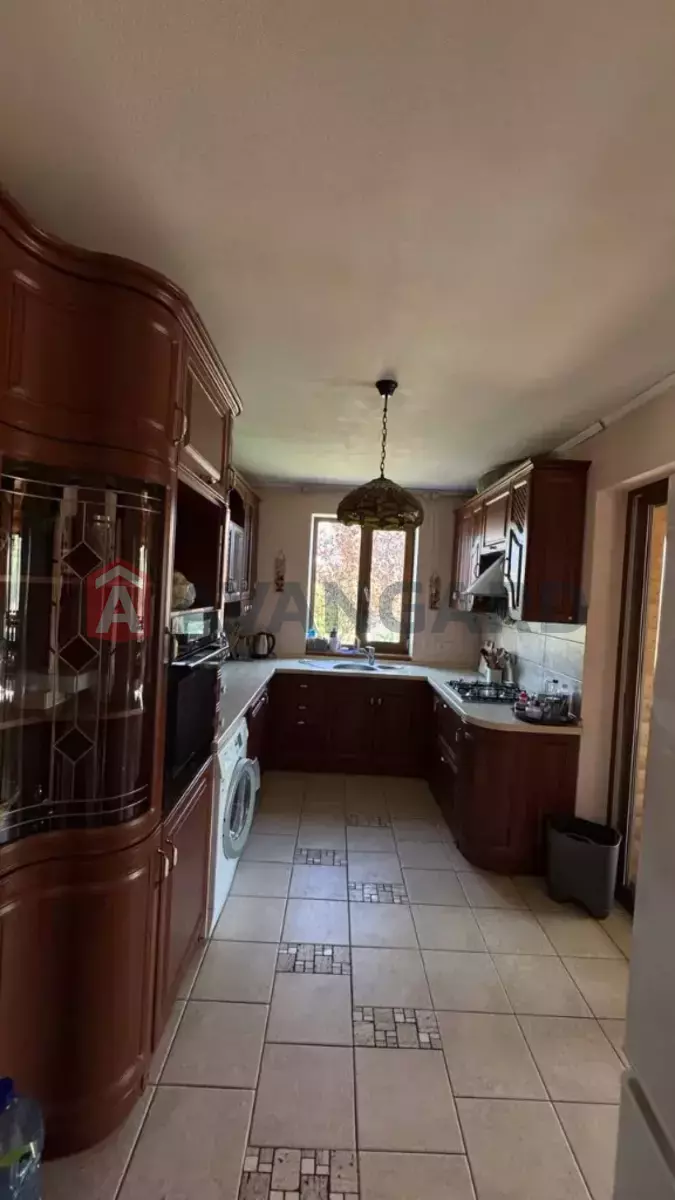 �������, 166 ��.�. ���� 2