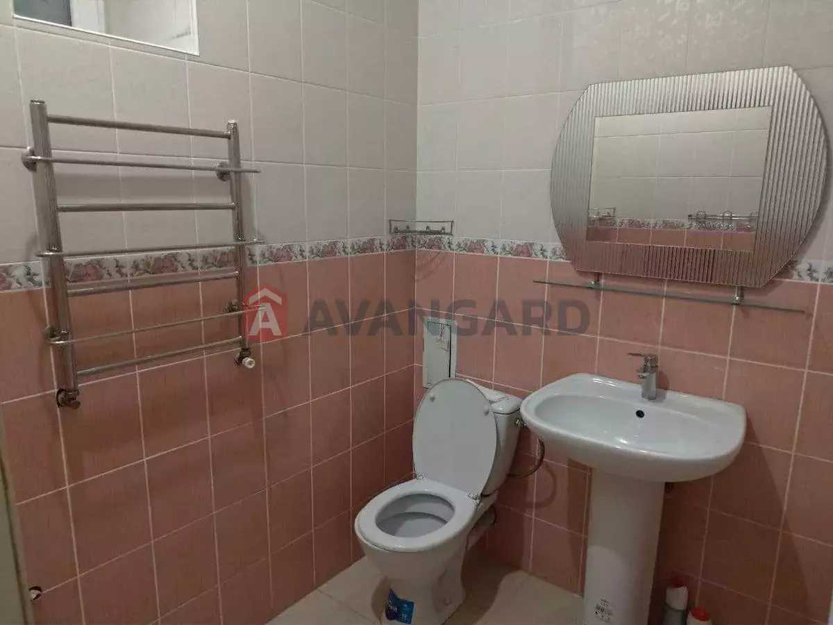 ������� �������, 47 ��.�. ���� 10