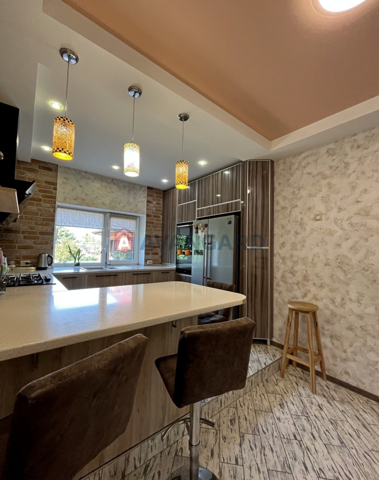 �������, 150 ��.�. ���� 10