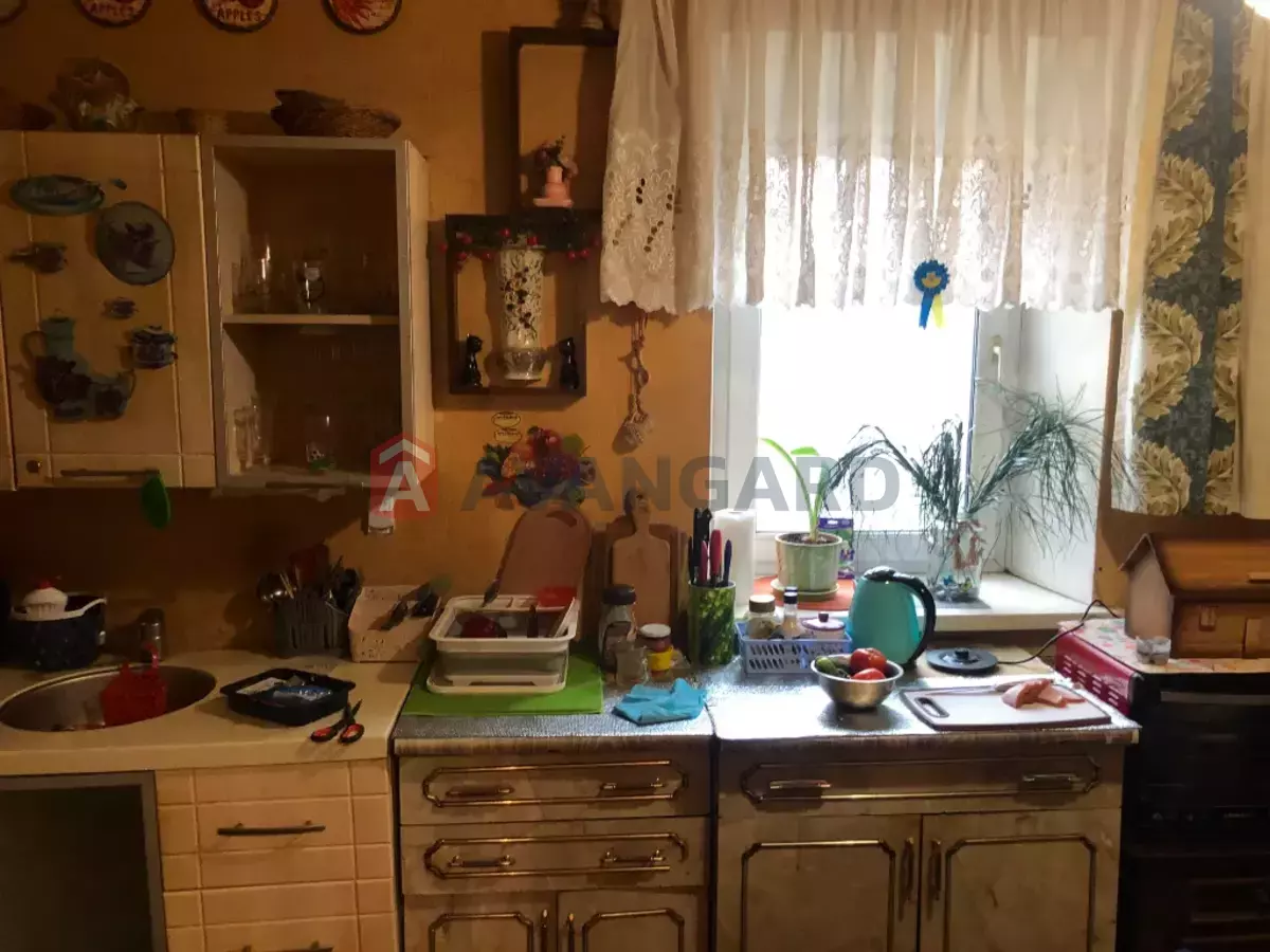 �������, 55 ��.�. ���� 12