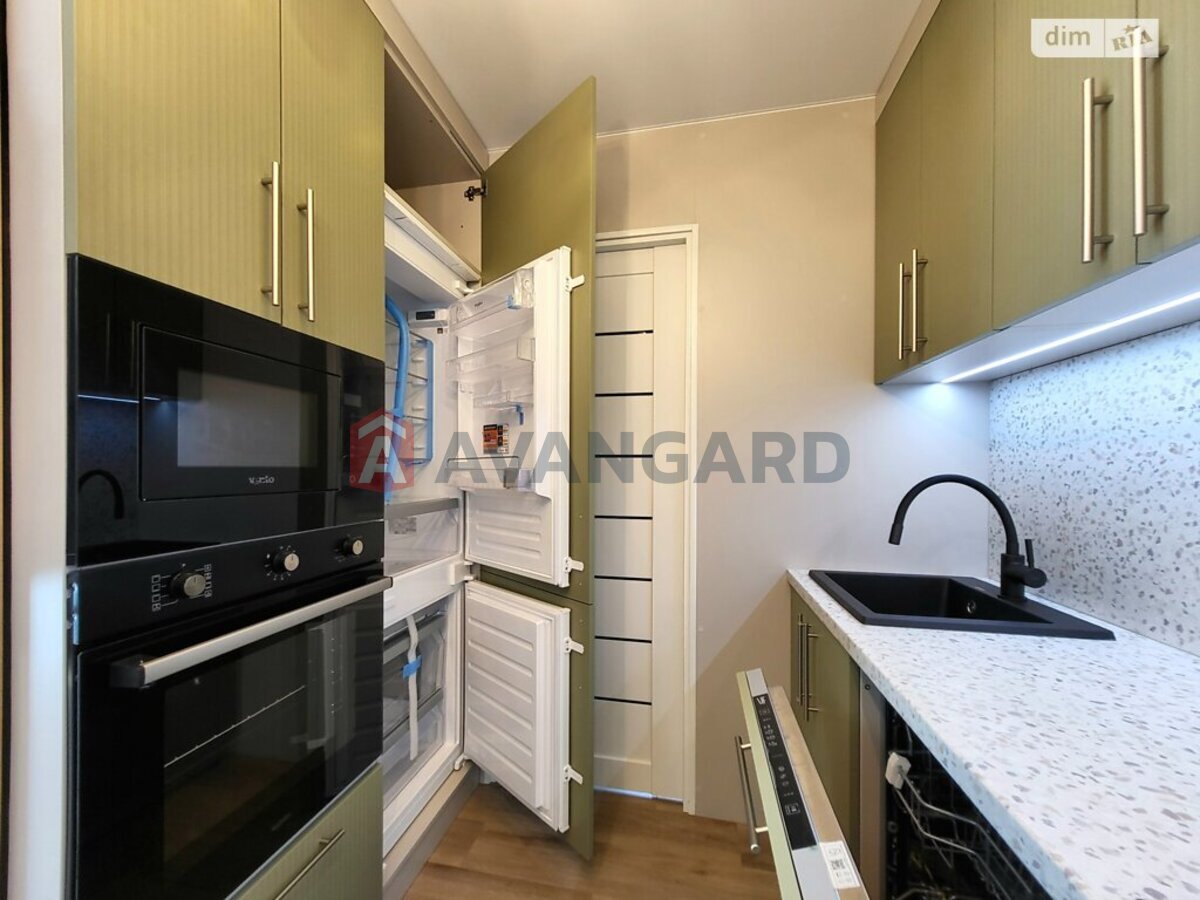 �������, 45 ��.�. ���� 11