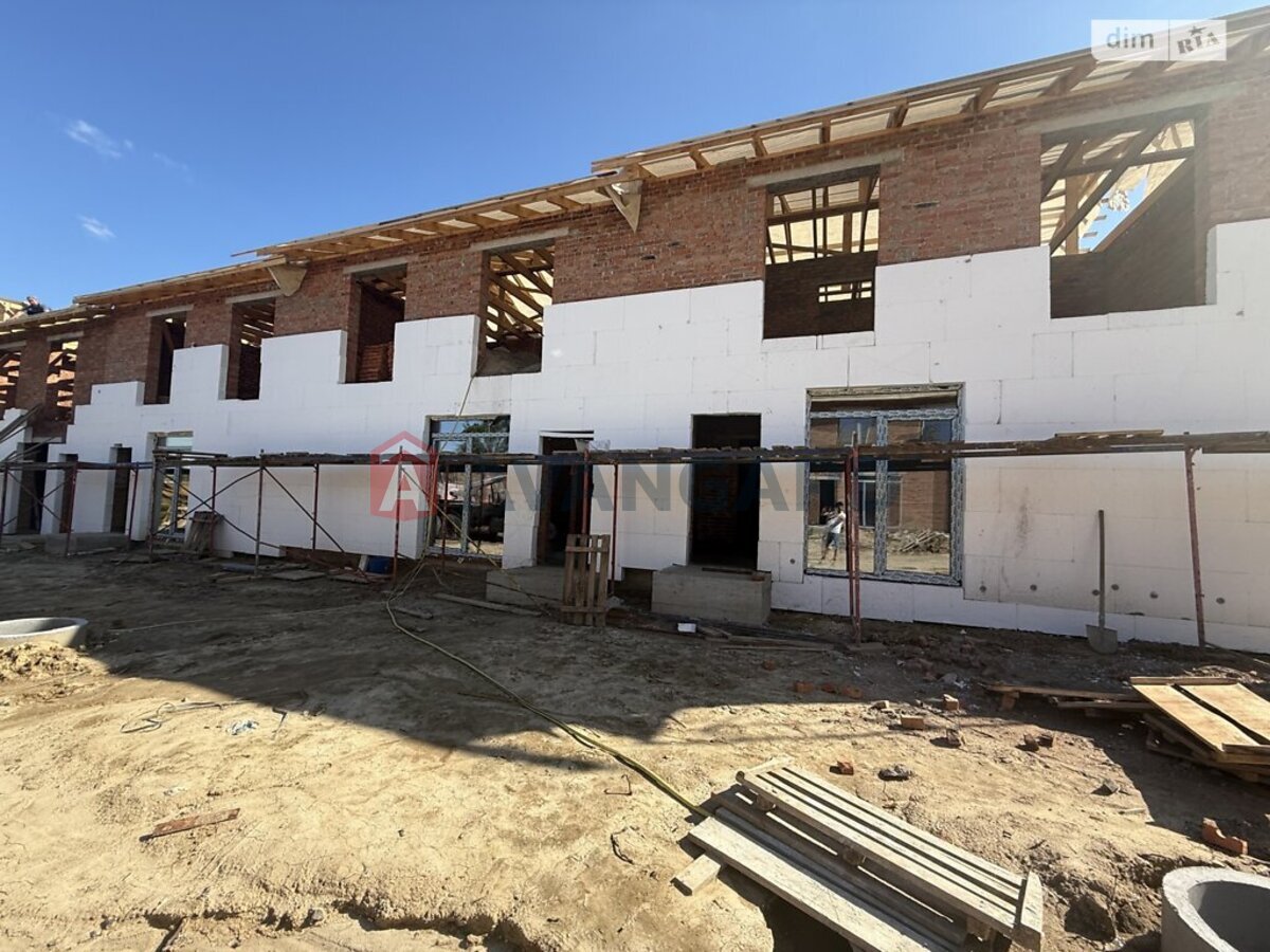 ��������, 90 ��.�. ���� 27