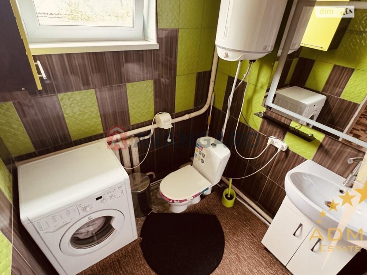 ����� ����, 104 ��.�. ���� 8