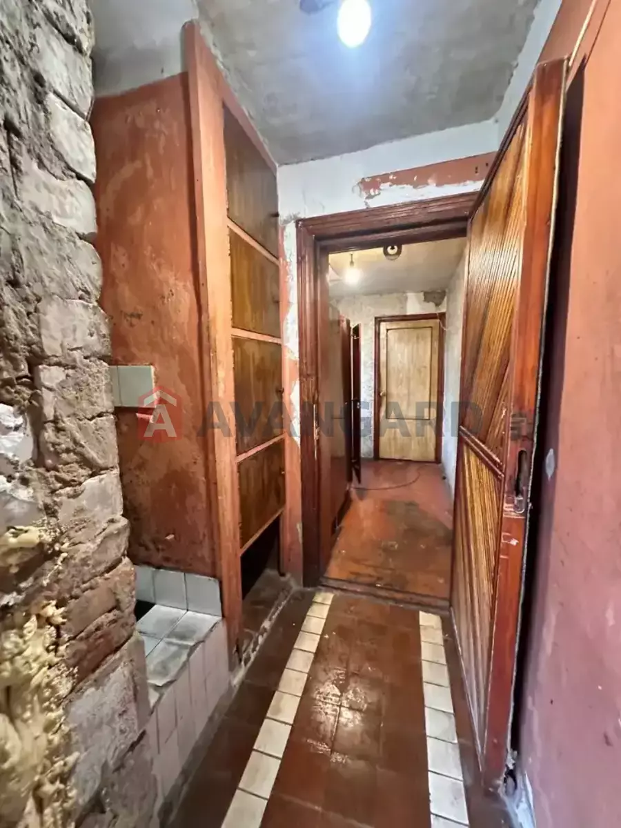 �������, 50 ��.�. ���� 12