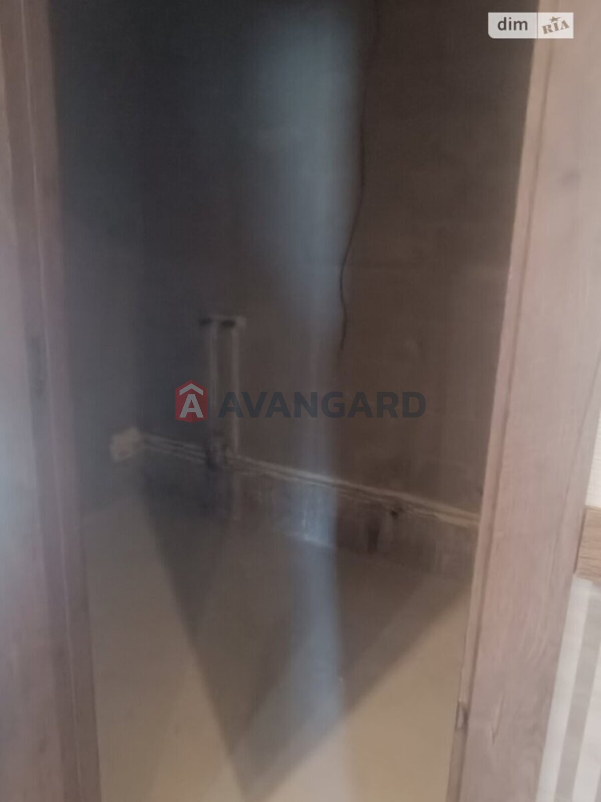 ���, 100 ��.�. ���� 16