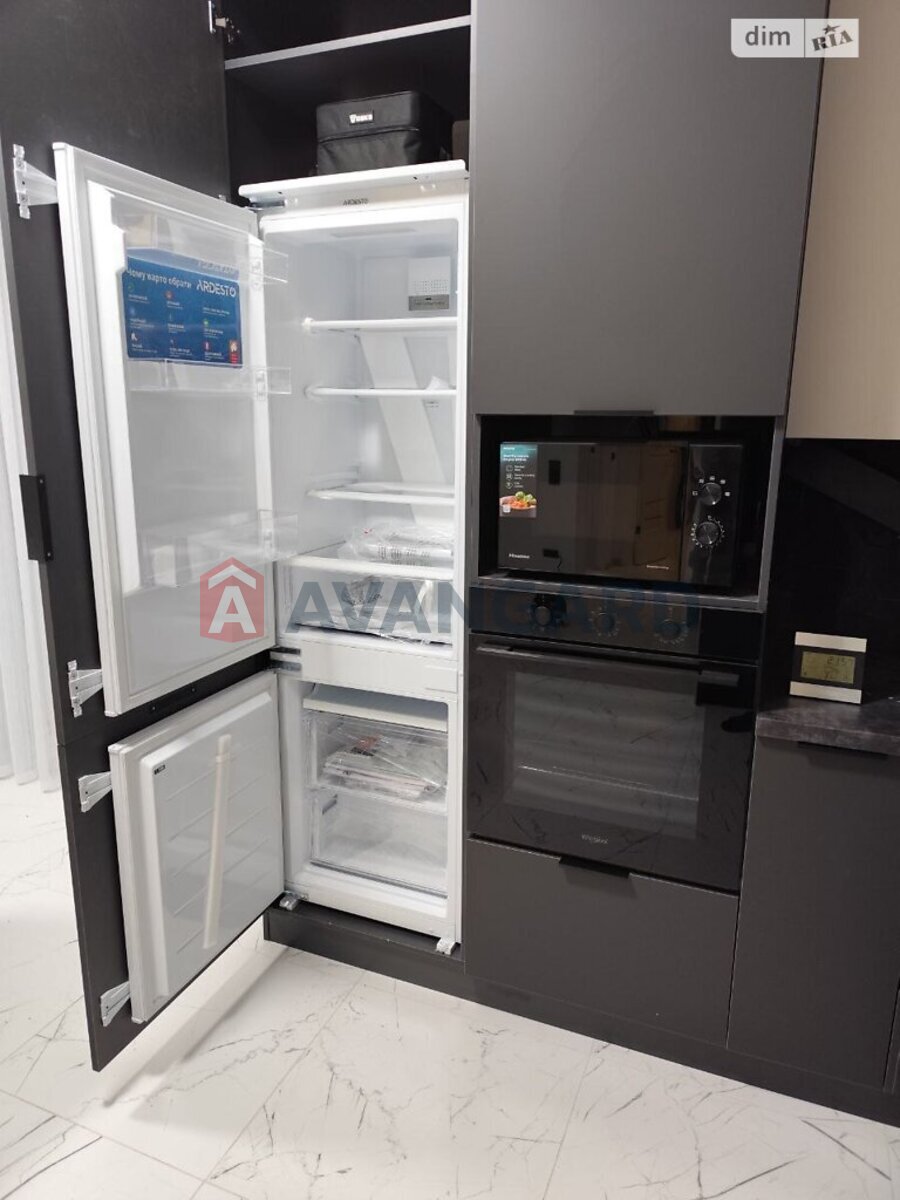 ��������, 90 ��.�. ���� 10