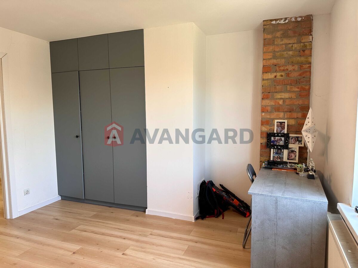 �������, 194 ��.�. ���� 8