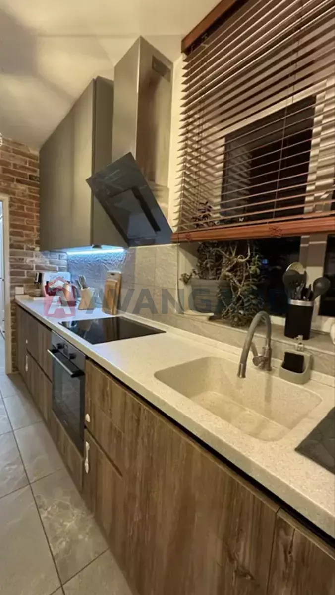 �������, 200 ��.�. ���� 17