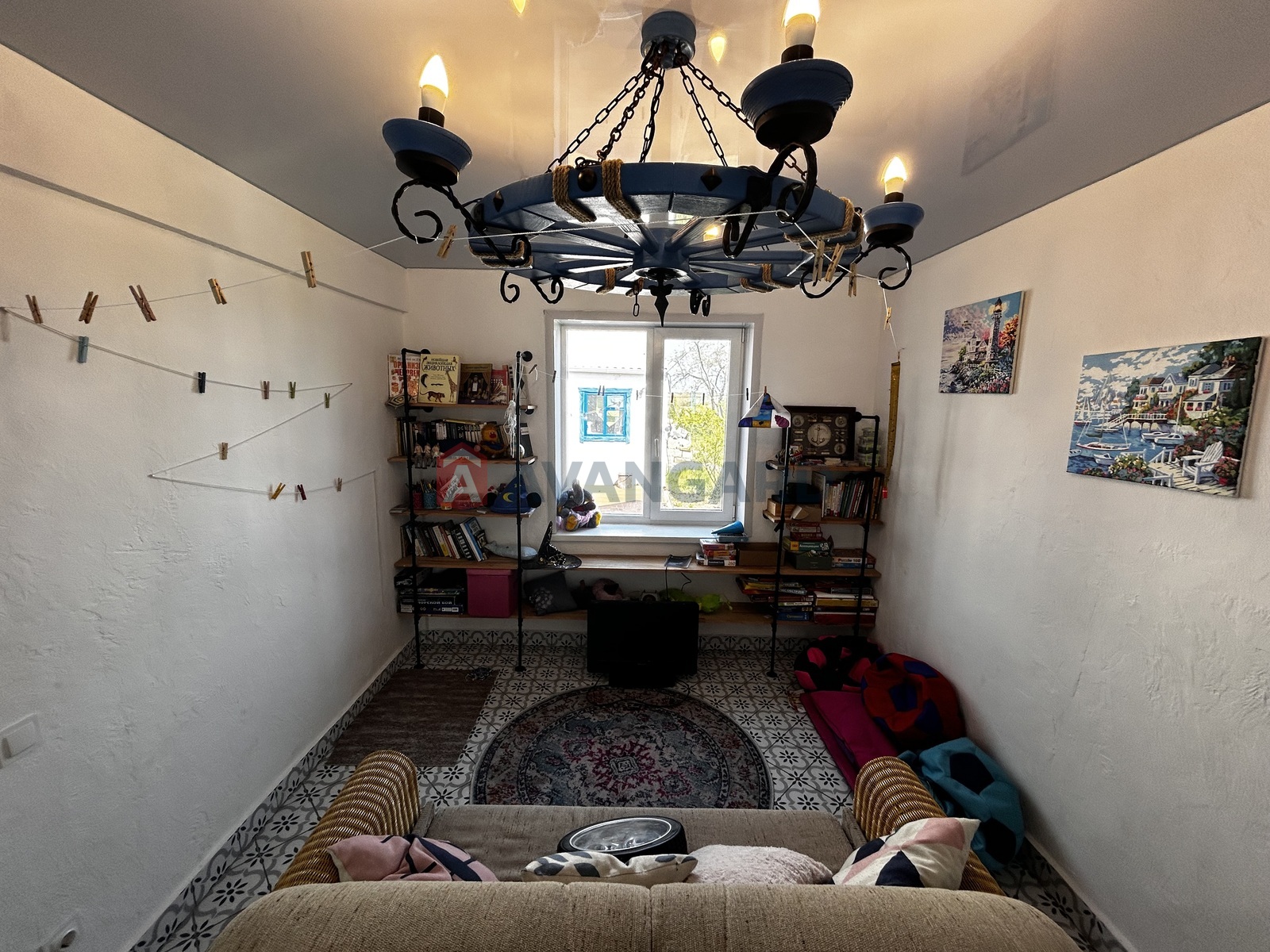 �������, 81 ��.�. ���� 12