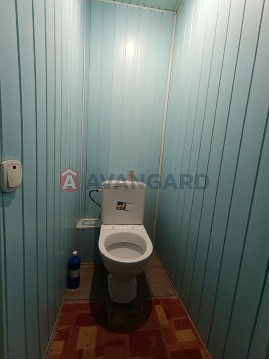 ������� �������, 42 ��.�. ���� 11