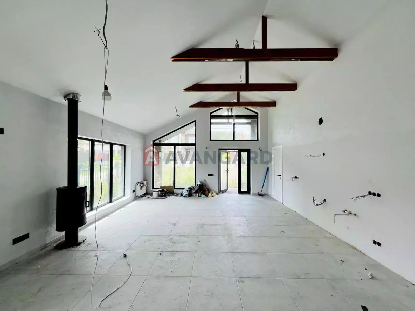 �������, 120 ��.�. ���� 10