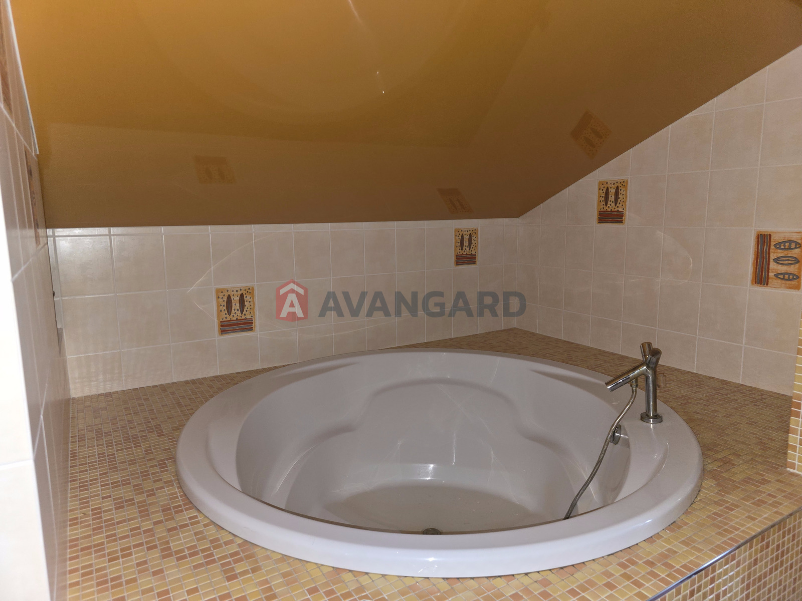 �������, 244 ��.�. ���� 26