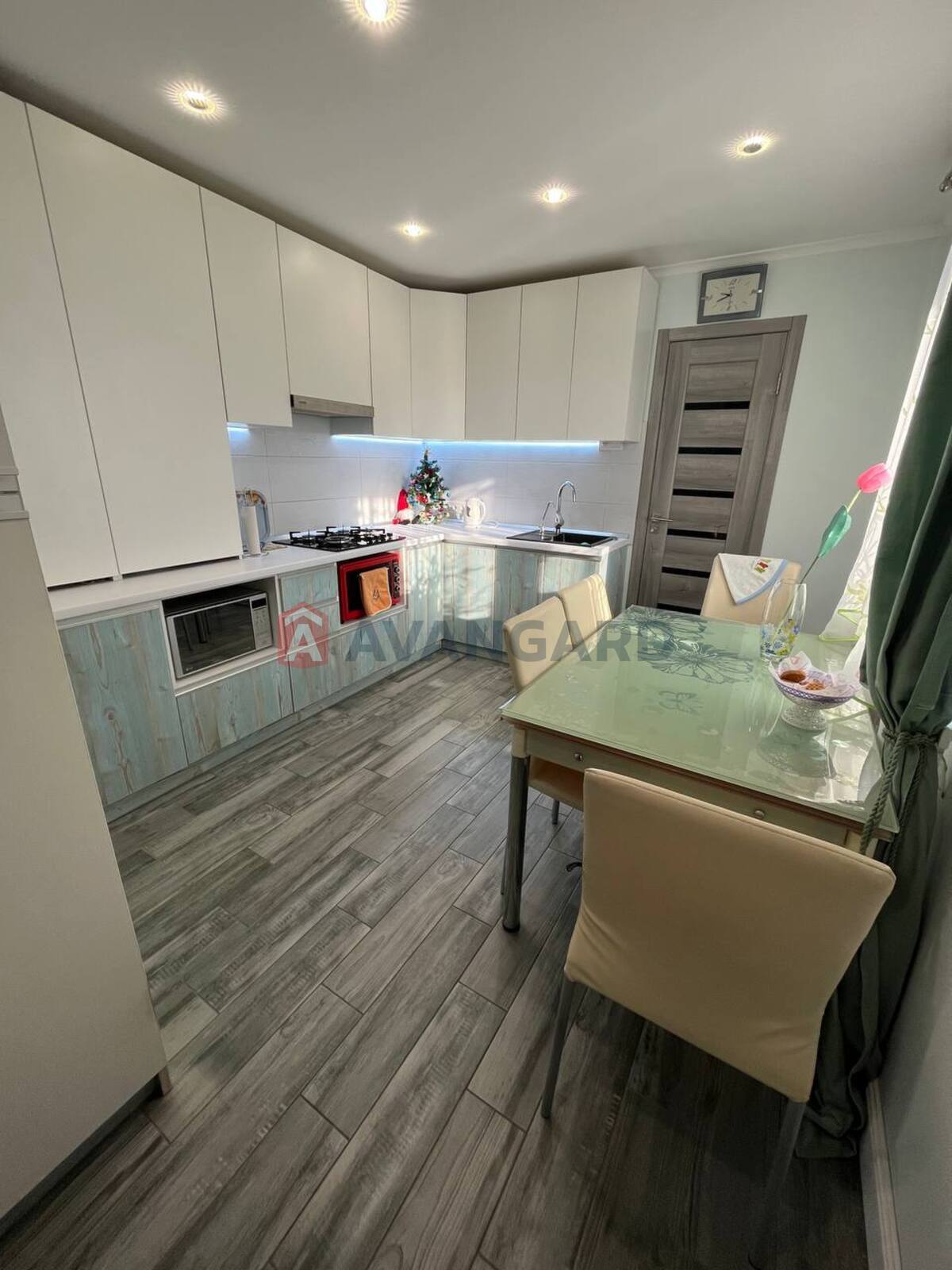 �������, 85 ��.�. ���� 6