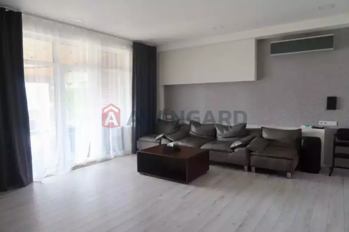 �������, 140 ��.�. ���� 28