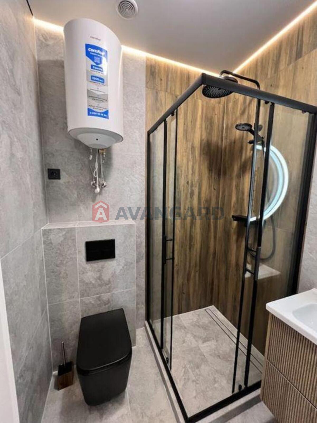 ��������, 33 ��.�. ���� 7