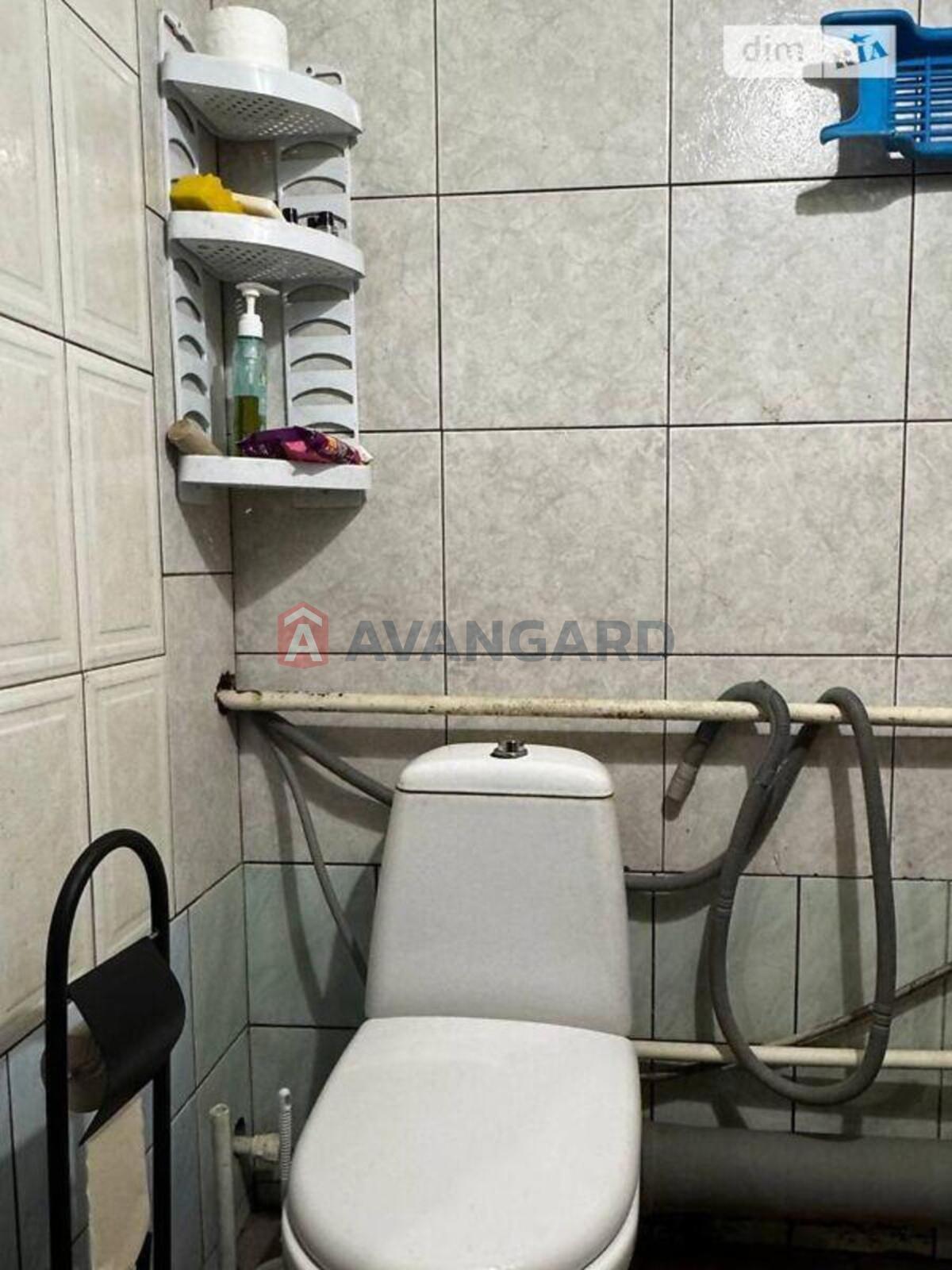 �������, 75 ��.�. ���� 9