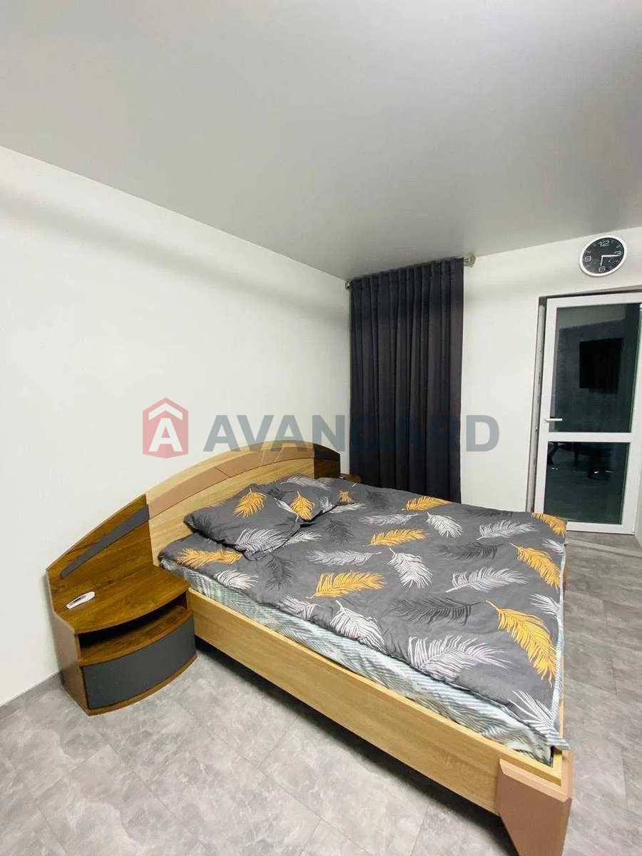 �������, 80 ��.�. ���� 12