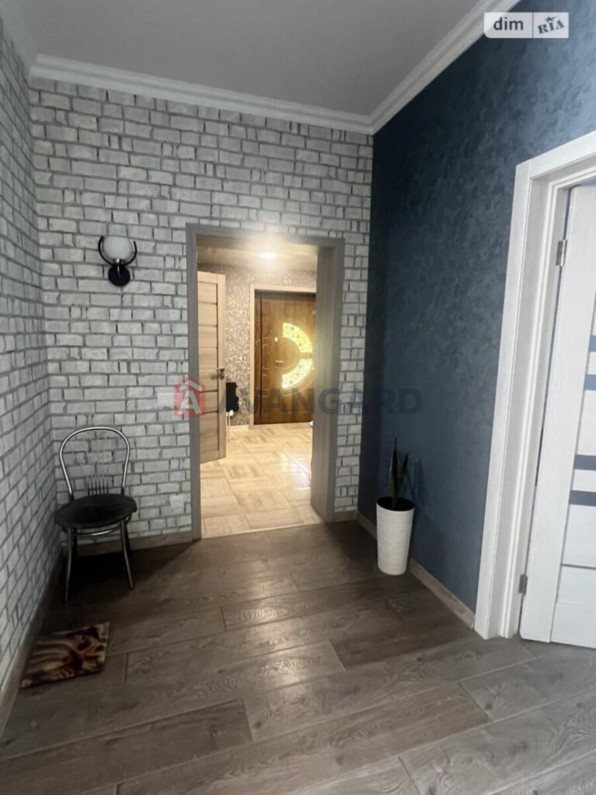 �������, 120 ��.�. ���� 20