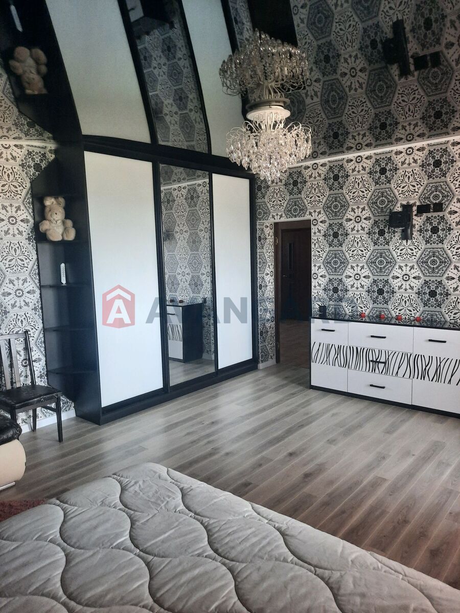 �������, 250 ��.�. ���� 11