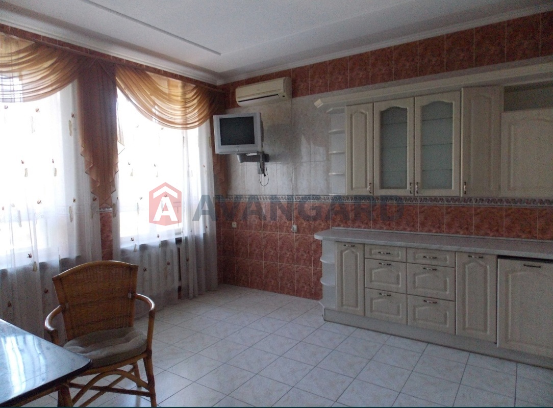 �������, 336 ��.�. ���� 5