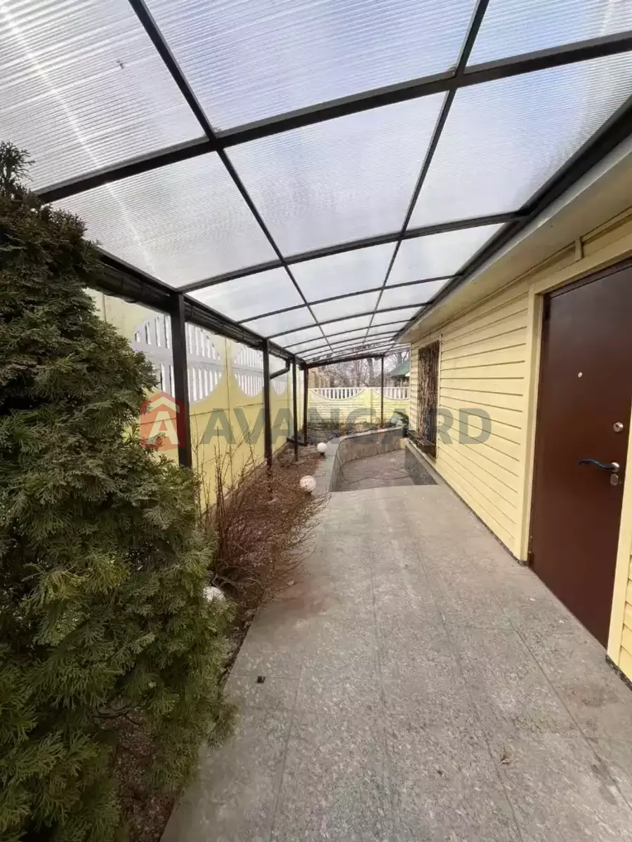 ������� �������, 65 ��.�. ���� 10