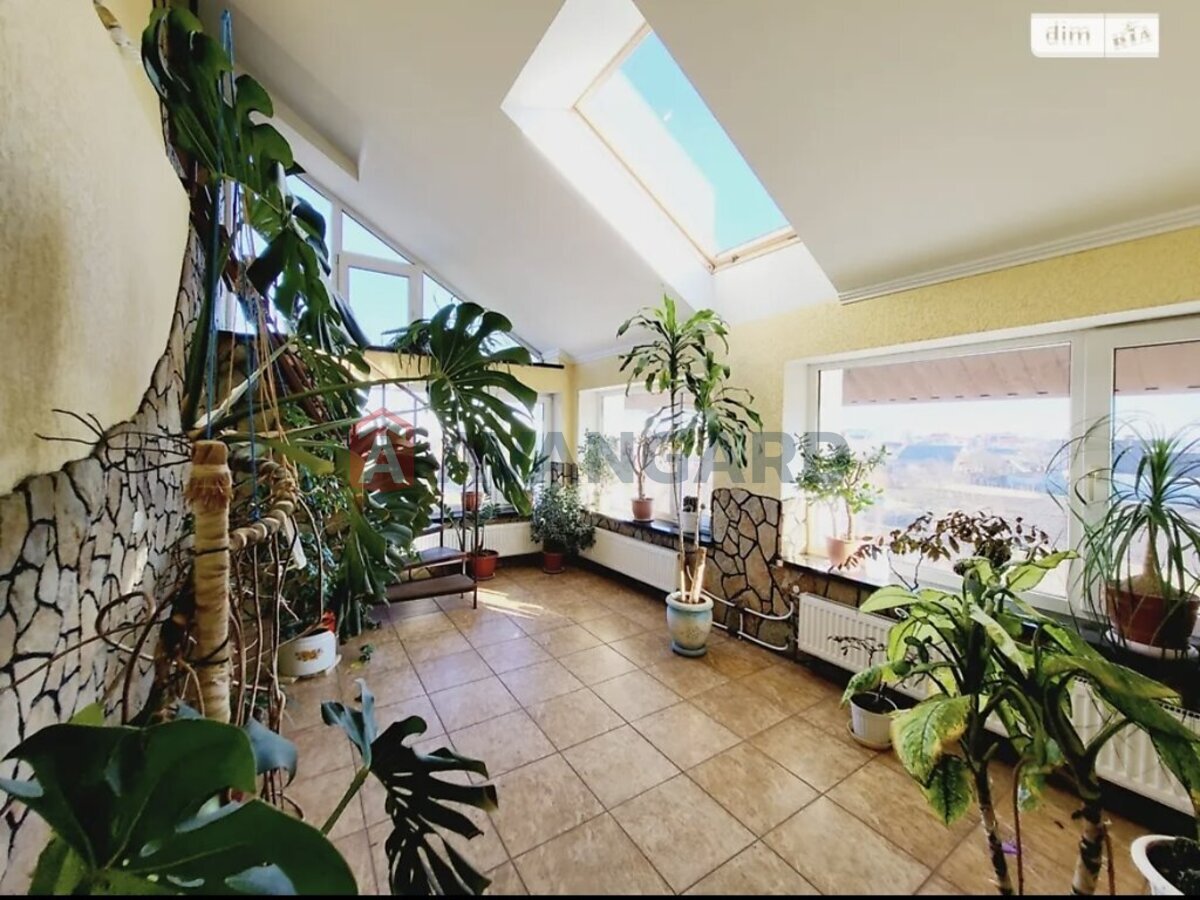 �������, 240 ��.�. ���� 25