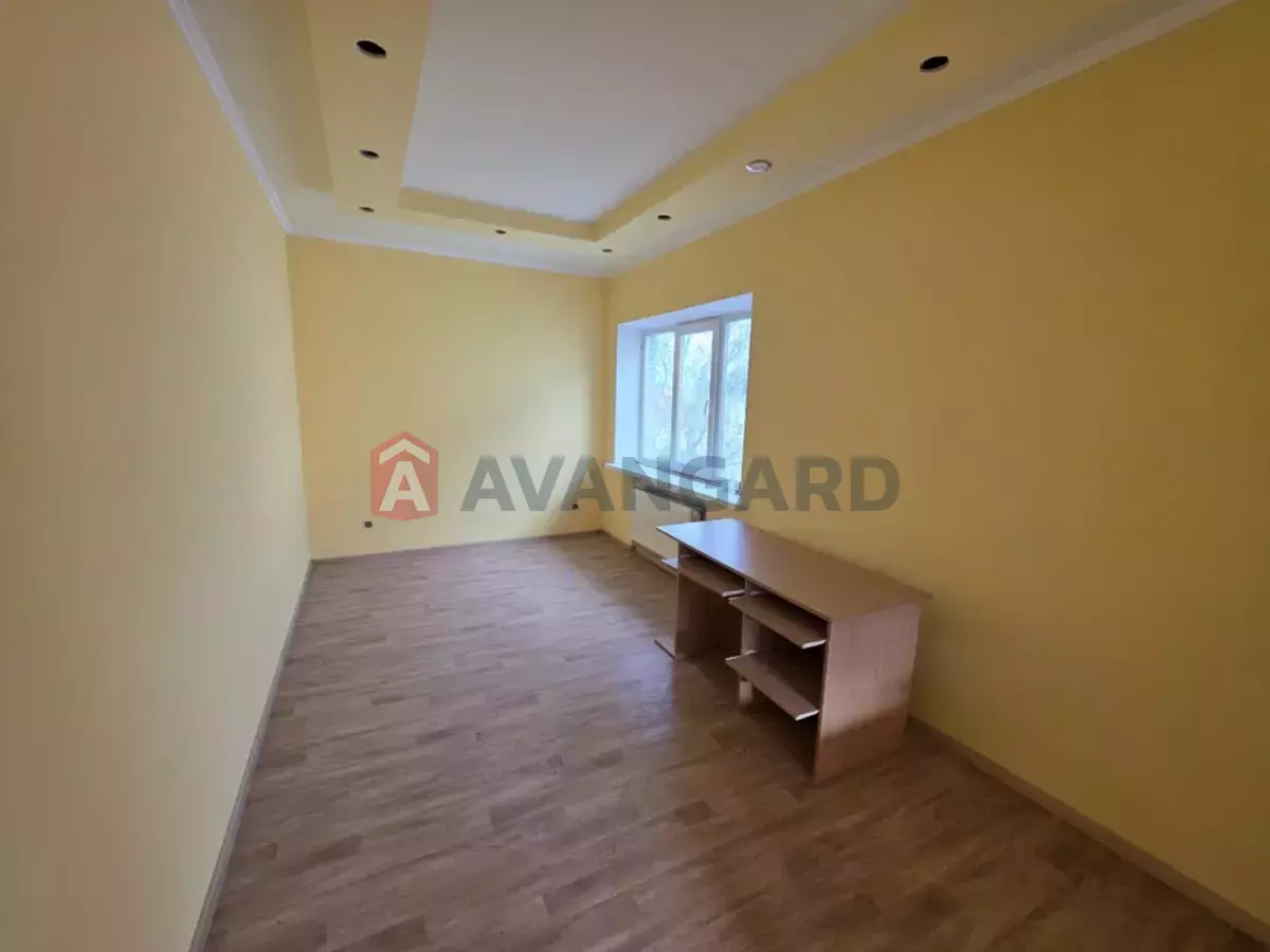 �������, 370 ��.�. ���� 5