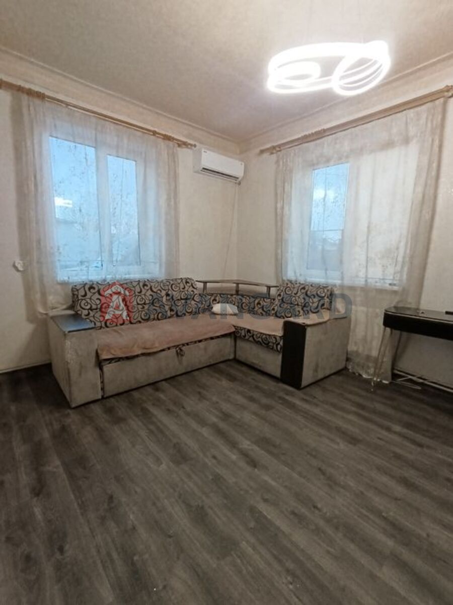 ������� �������, 50 ��.�. ���� 14