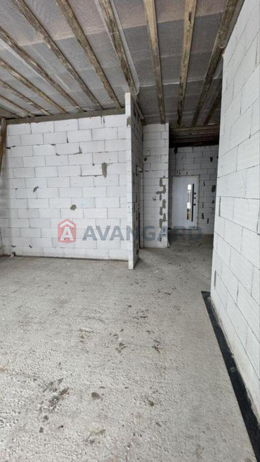 �������, 82 ��.�. ���� 18