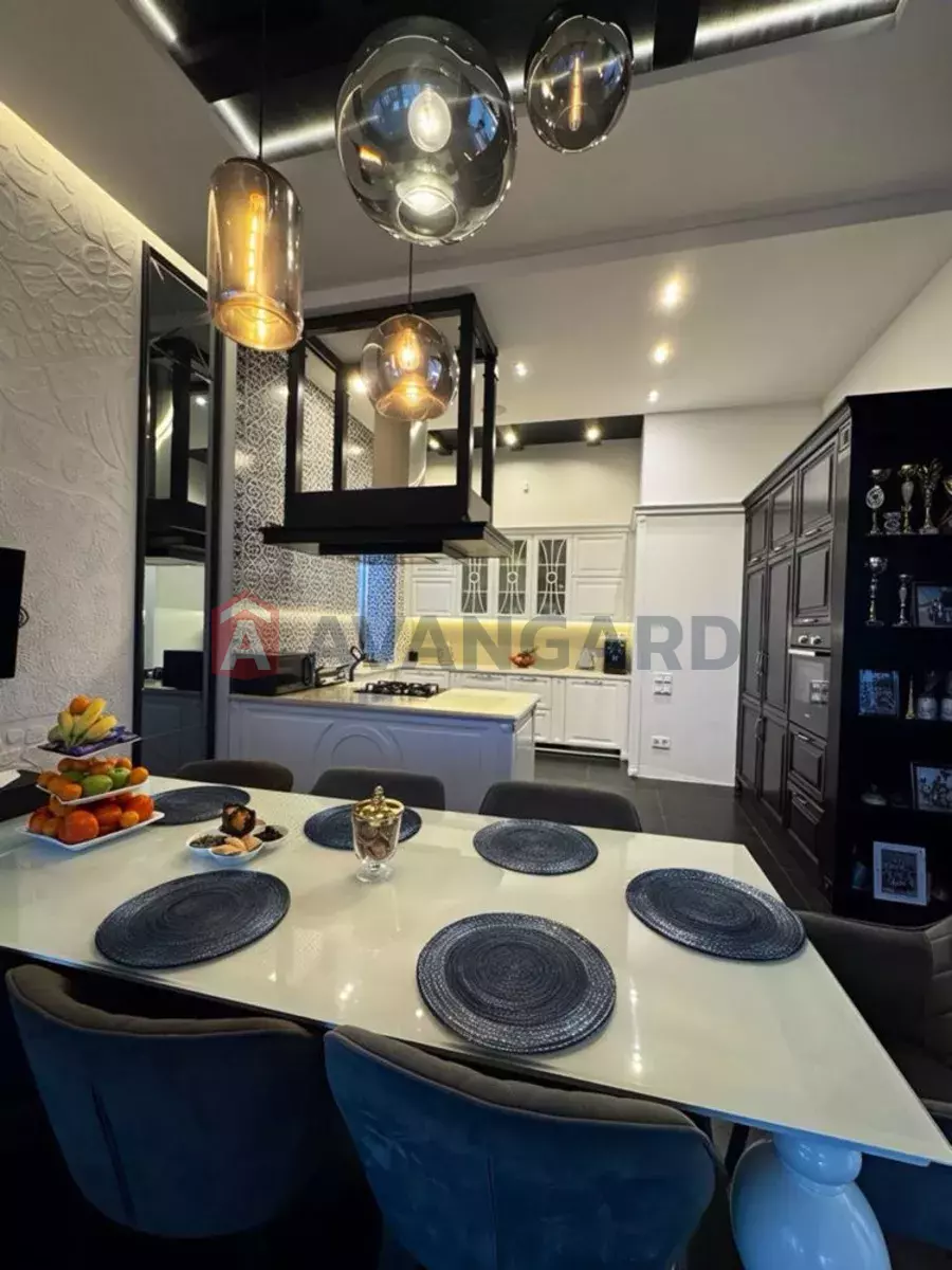 �������, 500 ��.�. ���� 15