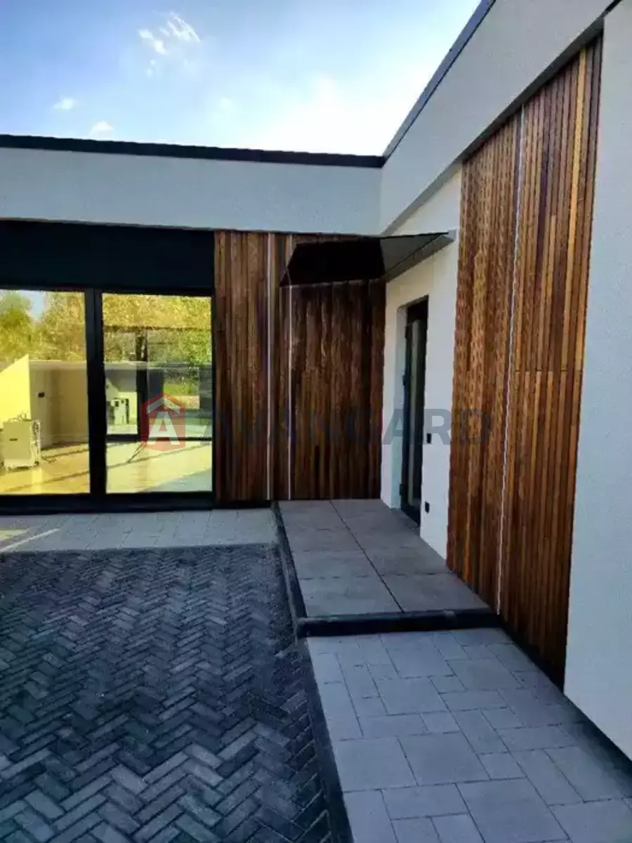 �������, 105 ��.�. ���� 6