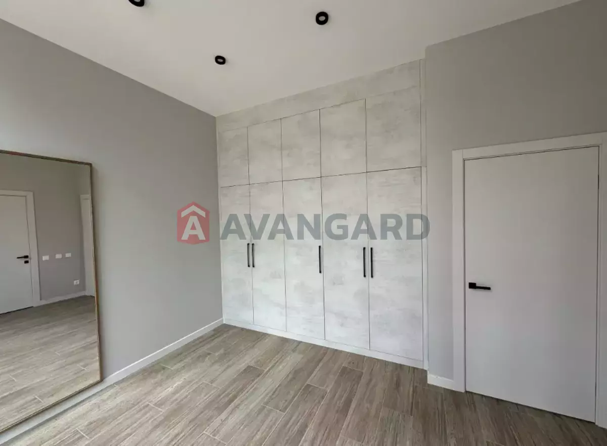 �������, 105 ��.�. ���� 20